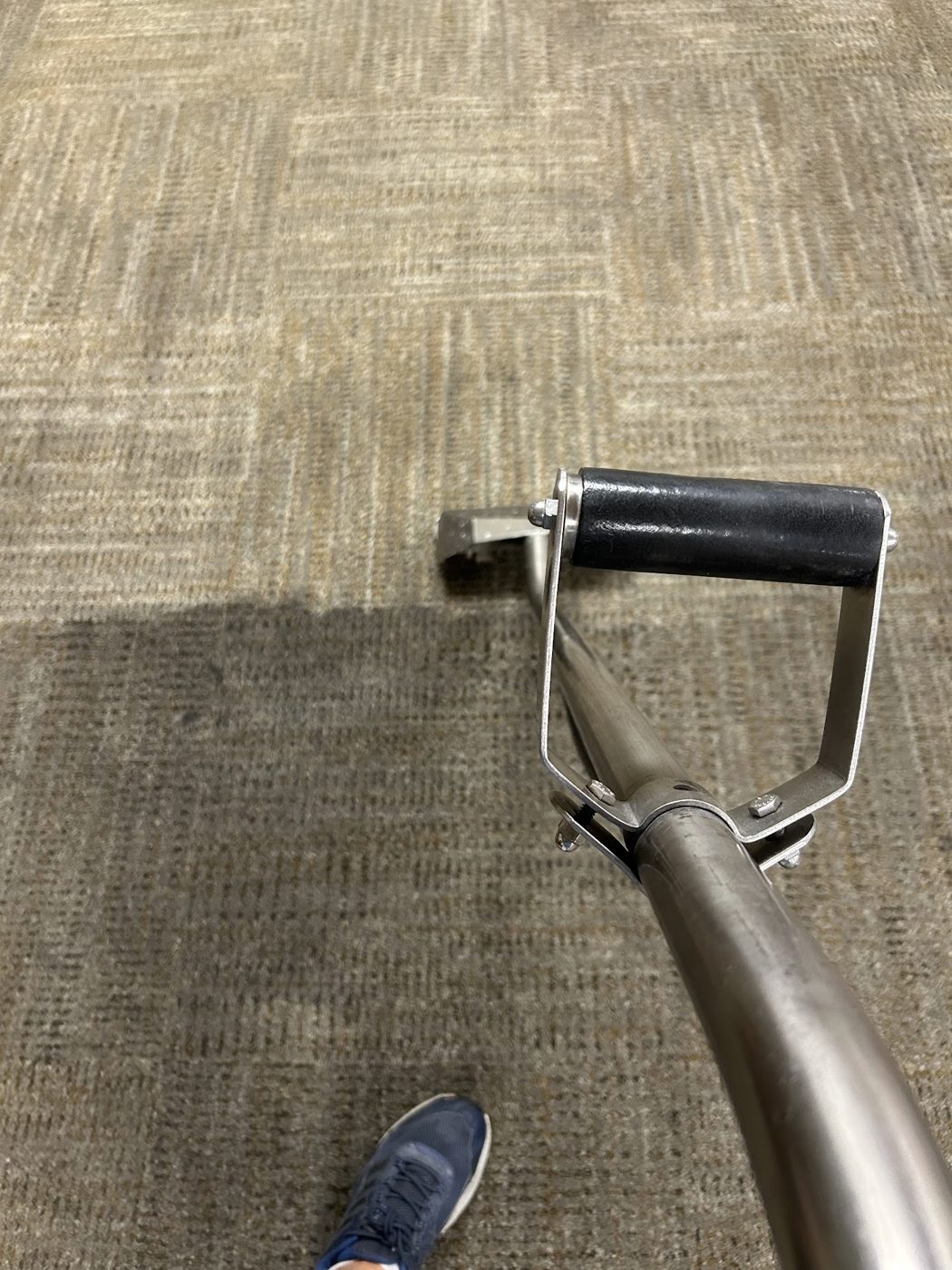 Clean versus dirty carpet mid-job