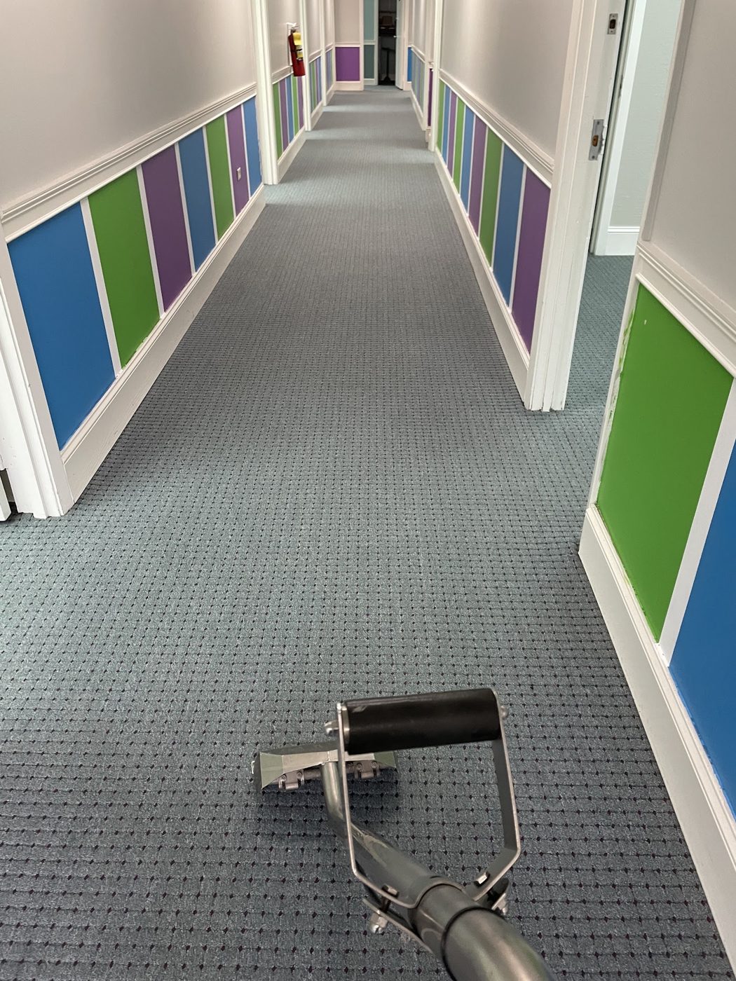 Hallway carpet cleaning